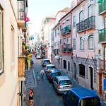 公寓 In Vibrant Bairro Alto *