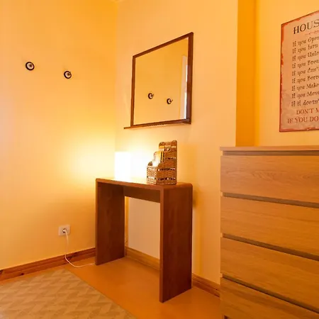 شقة In Vibrant Bairro Alto *